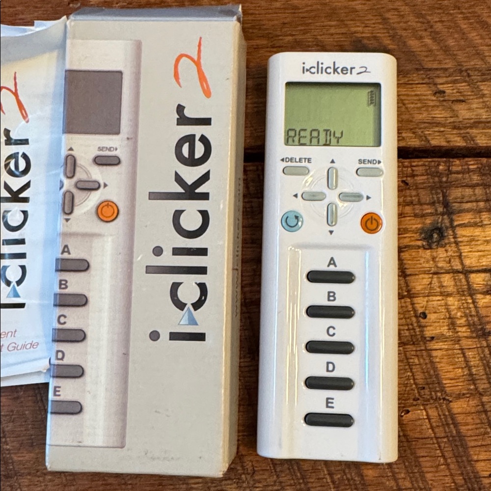 iClicker 2 White Remote - Picture 3 of 4